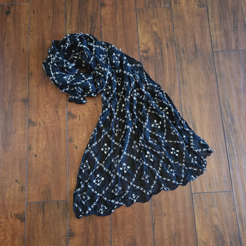 Women's Black White Full Mirror Work Embroidered Long Soft Wrap Shawl Scarf - Picture 2 of 7